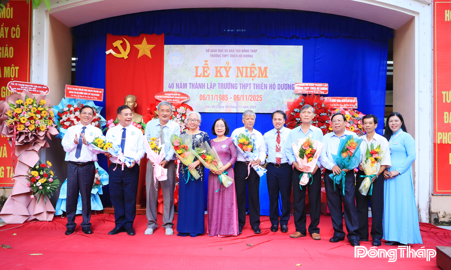 Lễ kỷ niệm 40 năm thành lập Trường Trung học phổ thông Thiên Hộ Dương. 