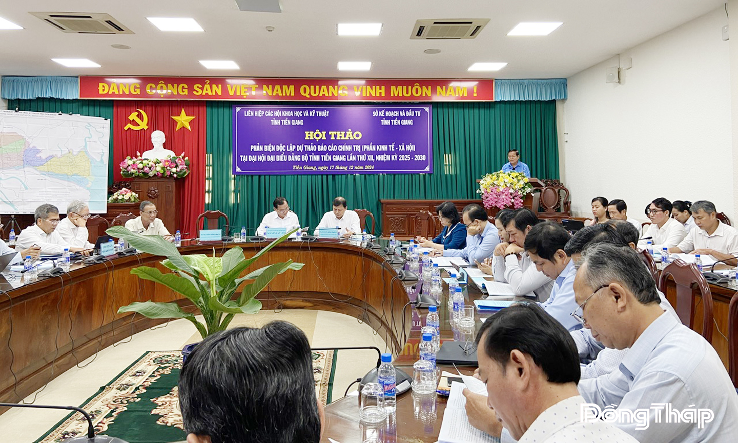 Đại biểu dự Hội thảo phản biện Dự thảo Báo cáo chính trị (phần kinh tế - xã hội) tại Đại hội đại biểu Đảng bộ tỉnh Tiền Giang lần thứ XII, nhiệm kỳ 2025 -2030.