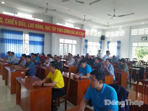 Xã Tân Hộ Cơ: Tuyên truyền, vận động người dân tham gia bảo hiểm xã hội tự nguyện, bảo hiểm y tế hộ gia đình