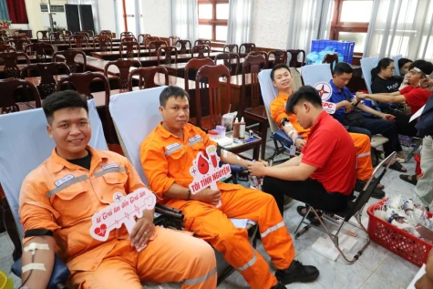 “Vạn trái tim - Một tấm lòng” - PC Đồng Tháp lan tỏa nét đẹp nhân ái