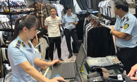 Phát triển bền vững thị trường thương mại điện tử