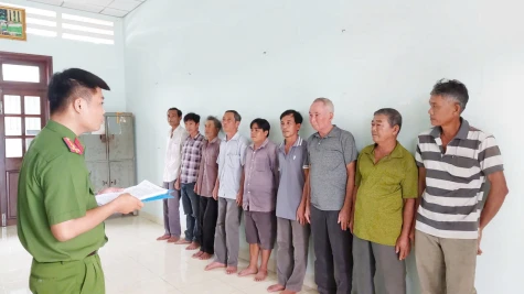 Tăng cường các biện pháp ngăn chặn tệ nạn cờ bạc trên không gian mạng