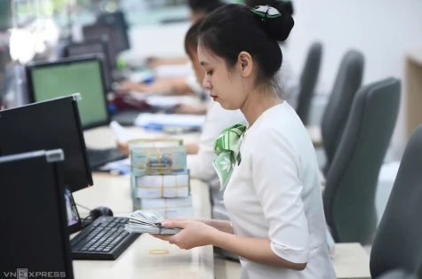 Lãi suất huy động lên 7-8% một năm