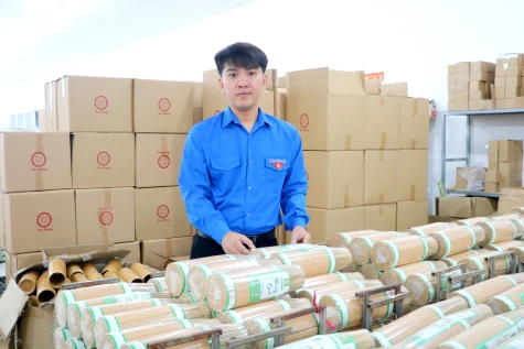 Thanh niên 9X làm giàu từ sản phẩm nhang sạch