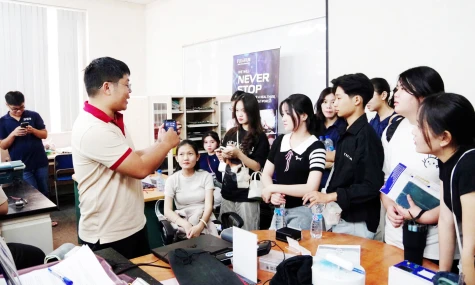 Đẩy mạnh chuyển đổi số, hướng đến nền giáo dục thông minh