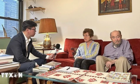 Foreign Minister mourns passing of US anti-war activists Peter and Cora Weiss