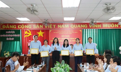 Quyết liệt đẩy nhanh tiến độ các dự án