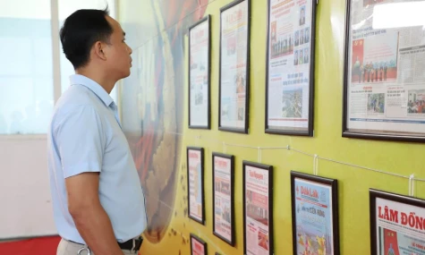 Ấn phẩm Báo Đồng Tháp tham gia triển lãm “Sắc Báo Xuân 2026 - Kỷ nguyên mới”