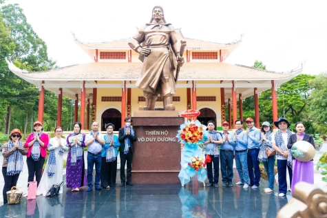 Bảo tồn di sản văn hóa gắn với khai thác dịch vụ du lịch