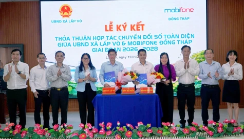 Xã Lấp Vò: Ký kết hợp tác với MobiFone Đồng Tháp về giải pháp thúc đẩy chuyển đổi số