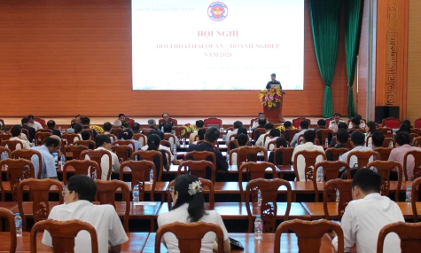 Chi cục Hải quan khu vực XX đối thoại với cộng đồng doanh nghiệp