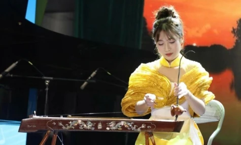 27 học sinh giải vàng cuộc thi nhạc cụ lớn nhất Hà Nội