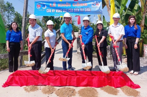 Xã Phong Hòa: Khởi công xây dựng cầu Cầu Hy Vọng 442