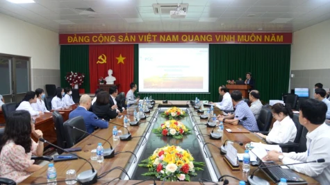 Hội thảo cập nhật phẫu thuật Robot và liệu pháp CAR-T trong điều trị ung thư tại Singapore