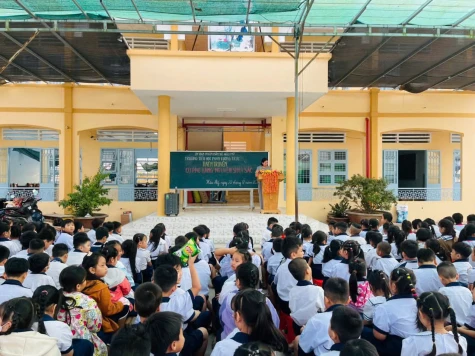 Đẩy mạnh phát triển giáo dục, đáp ứng yêu cầu đổi mới và chuyển đổi số