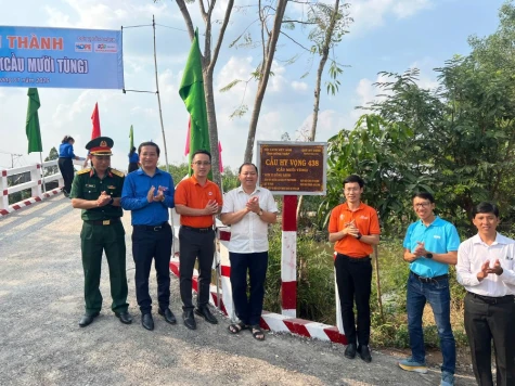 Đồng Tháp: Khởi công, khánh thành 7 cây cầu Hy Vọng chào mừng thành công Đại hội XIV của Đảng