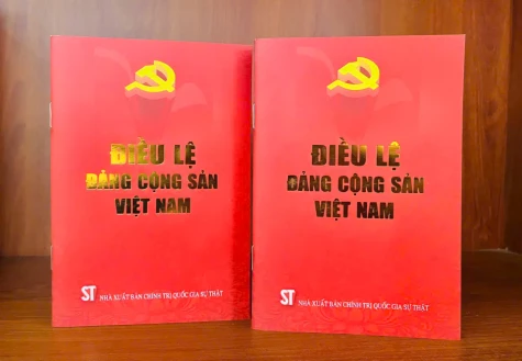 Điều lệ Đảng Cộng sản Việt Nam - văn kiện pháp lý cơ bản định hướng mọi hoạt động của Đảng