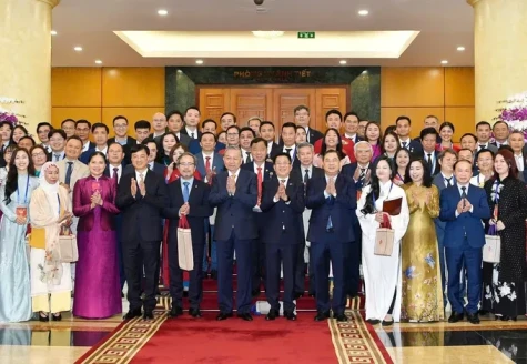 Cộng đồng người Việt Nam ở nước ngoài là nguồn lực đặc biệt quan trọng của khối đại đoàn kết toàn dân tộc