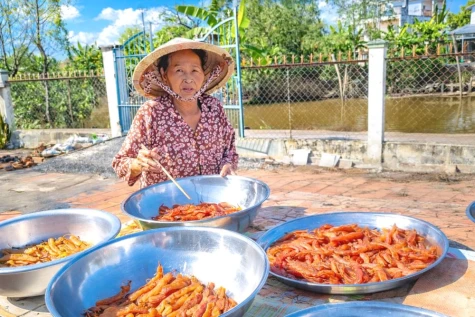Thơm ngon bánh, mứt ngày tết