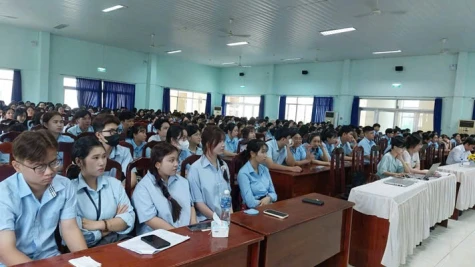 Tăng cường tuyên truyền an toàn giao thông dịp tết