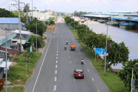 Giao thông thông suốt, người dân về quê đón tết thuận lợi