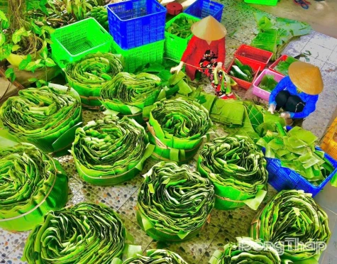 Các cơ sở sản xuất thực phẩm tất bật những ngày cuối năm