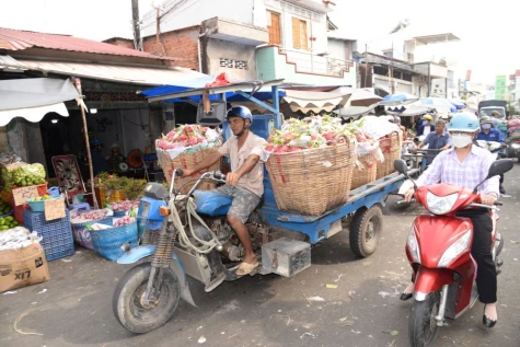 Chợ đầu mối trái cây Thạnh Trị nhộn nhịp những ngày giáp tết