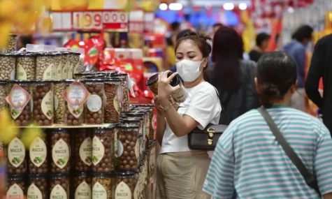 Vì sao cần đọc nhãn thực phẩm khi mua sắm tết?