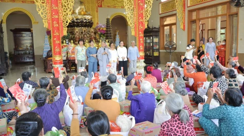 Xã Bình Ninh: “Phiên chợ 0 đồng” cho 300 người có hoàn cảnh khó khăn