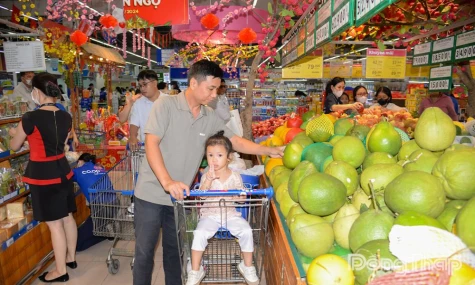 Đồng Tháp: Thị trường hàng hóa chiều 28 Tết: Sức mua tăng, nguồn hàng dồi dào, giá ổn định