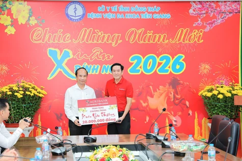 Agribank Chi nhánh Tiền Giang góp phần mang Tết yêu thương đến bệnh nhân