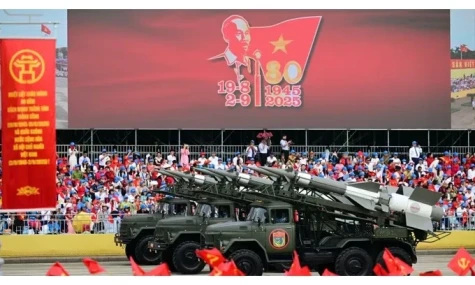 "Làn sóng đỏ" từ A50 đến A80