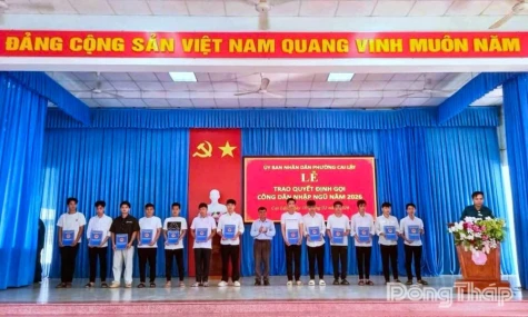 Đồng Tháp: Hoàn thành công tác trao quyết định gọi công dân nhập ngũ năm 2026