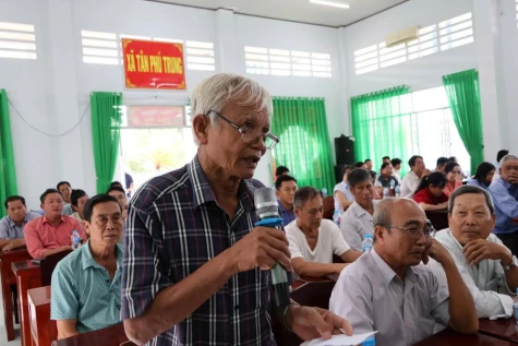 Cử tri Tân Phú Trung và Phong Hòa kỳ vọng vào chương trình hành động của các ứng cử viên đại biểu HĐND tỉnh