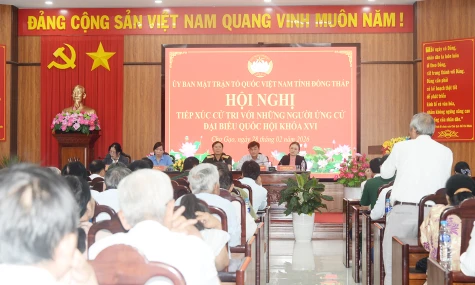 Cử tri xã Chợ Gạo thống nhất cao với chương trình hành động của các ứng cử viên đại biểu Quốc hội khóa XVI