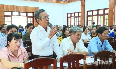 Ứng cử viên Đại biểu Quốc Hội khóa XVI đơn vị bầu cử số 5 tiếp xúc cử tri xã Tân Phước 1 và xã Tân Phước 2