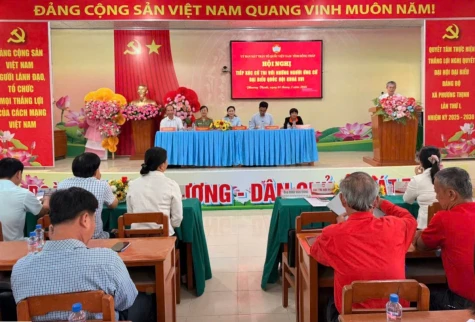 Ứng cử viên đại biểu Quốc hội khóa XVI tiếp xúc với 120 cử tri xã Phương Thịnh