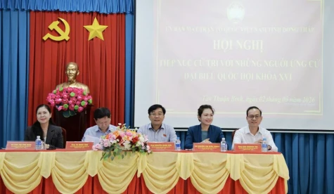 Ứng cử viên đại biểu Quốc hội khóa XVI đơn vị bầu cử số 6 tiếp xúc cử tri tại xã Tân Thuận Bình