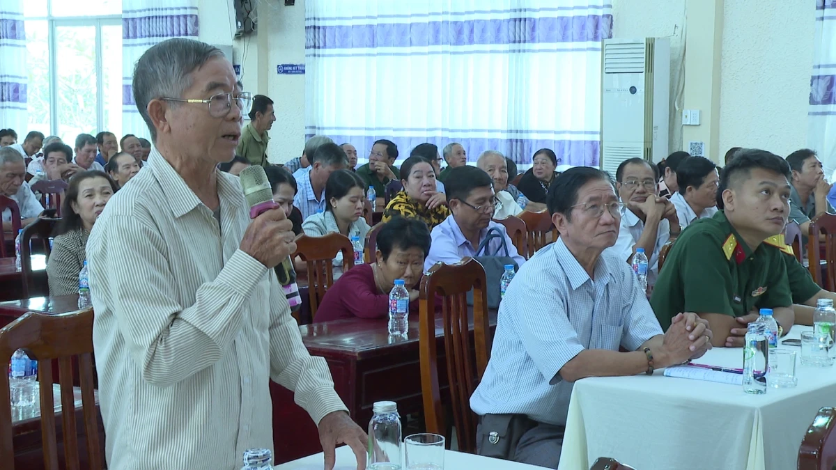 Ứng cử viên Đại biểu Quốc hội khóa XVI đơn vị bầu cử số 1 tiếp xúc cử tri xã Tân Hồng và An Phước