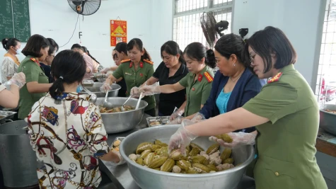 Phụ nữ Đồng Tháp: Sôi nổi chuỗi hoạt động kỷ niệm Ngày Quốc tế Phụ nữ 8-3