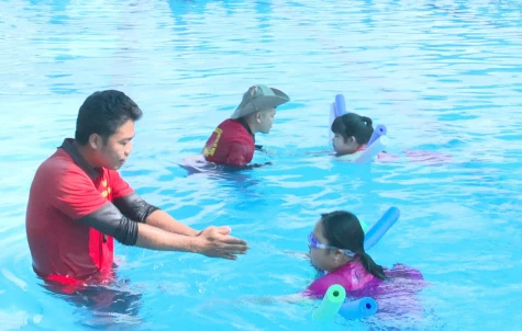 Phường Mỹ Phong phổ cập bơi phòng, chống đuối nước cho học sinh tiểu học