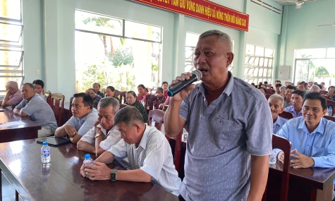 Ứng cử viên đại biểu HĐND tỉnh đơn vị bầu cử số 27 tiếp xúc cử tri xã Vĩnh Hựu