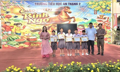 Những “Chiếc ô tô mơ ước” lăn bánh từ vùng biên Đất Sen hồng