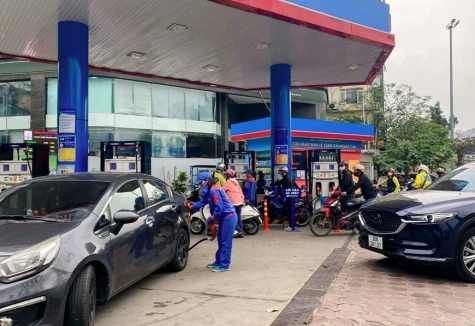 Giá xăng lại tăng, người dân tiết kiệm xăng dầu như thế nào?