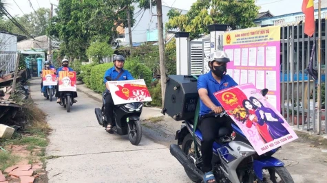 Tuổi trẻ Đồng Tháp xung kích hỗ trợ bầu cử