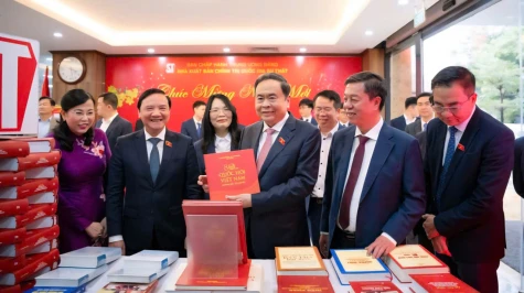 Giải mã bộ máy vận hành quyền lực tối cao của quốc gia