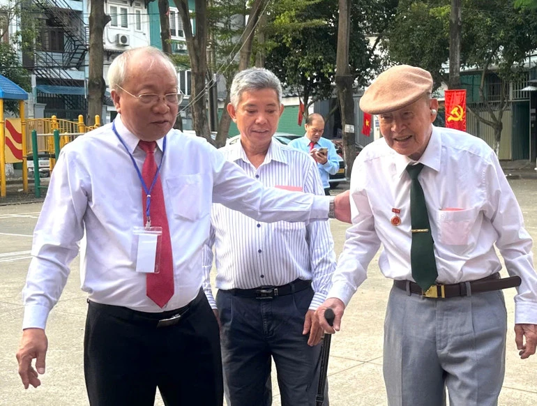 Cử tri đặc biệt có mặt từ Tổng tuyển cử đầu tiên 1946 đến 2026