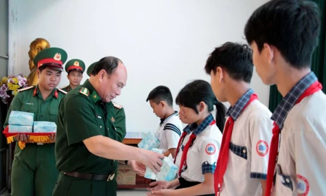 50 năm xây đắp “lũy thép” biên cương vững chắc