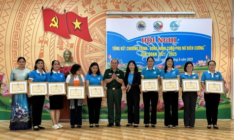 Đồng hành cùng phụ nữ biên cương