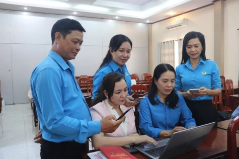 Đổi mới truyền thông, kết nối niềm tin người lao động